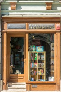 List of book distributors