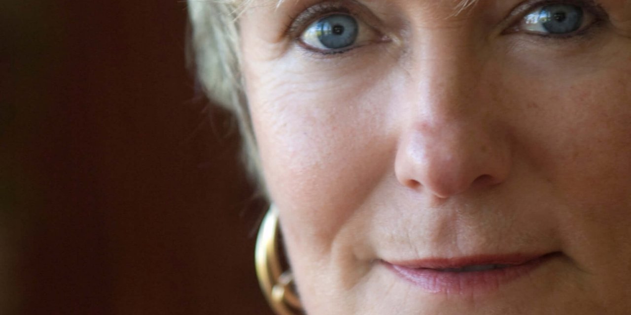 Author Interview: Lisa Alpine